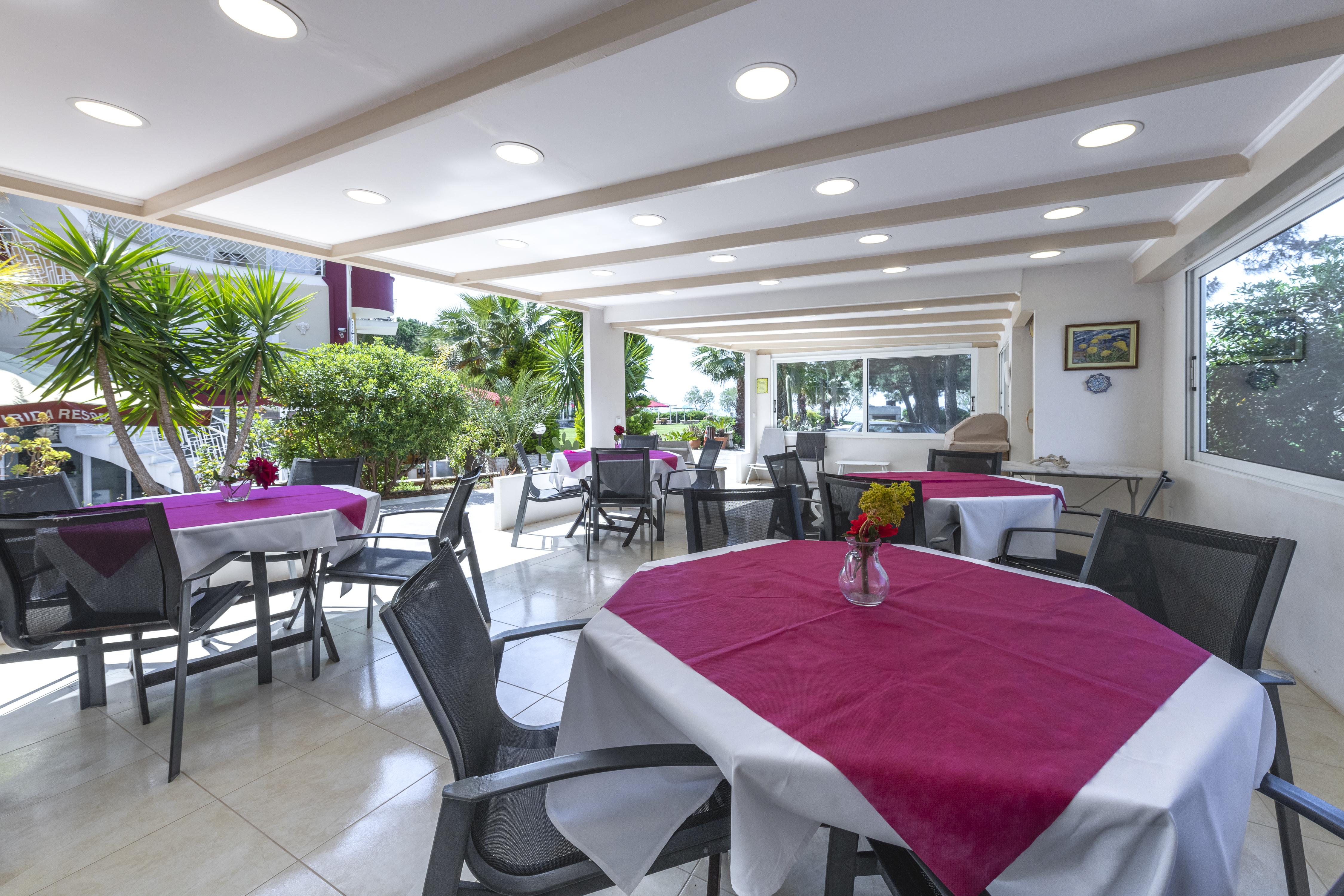 Irida Beach Resort Suites Κυπαρισσία Εξωτερικό φωτογραφία